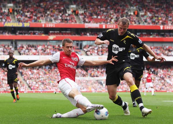  斯图加特新援破门终结进球荒僵局  