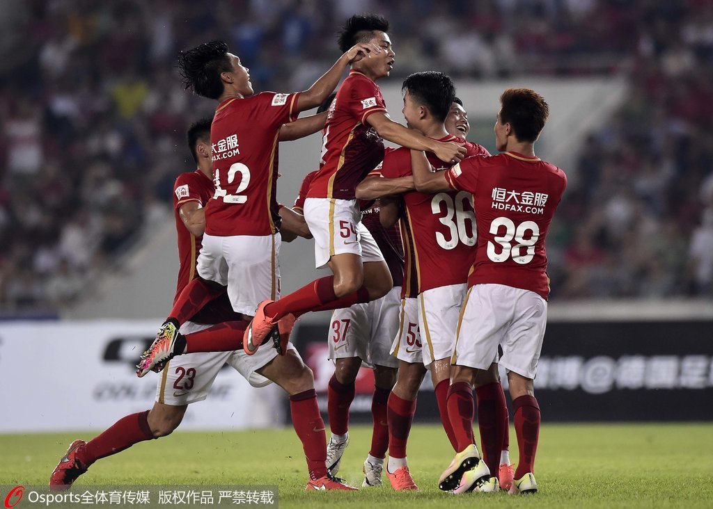  波鸿顽强逼平强敌展现德甲中游球队韧性